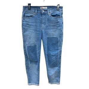 Levi’s signature “heritage boyfriend” medium wash cuffed jeans size 4/27 # 637